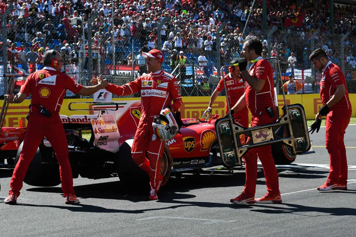 F1, GP Ungheria 2017: pole per Vettel. Secondo Raikkonen (28)