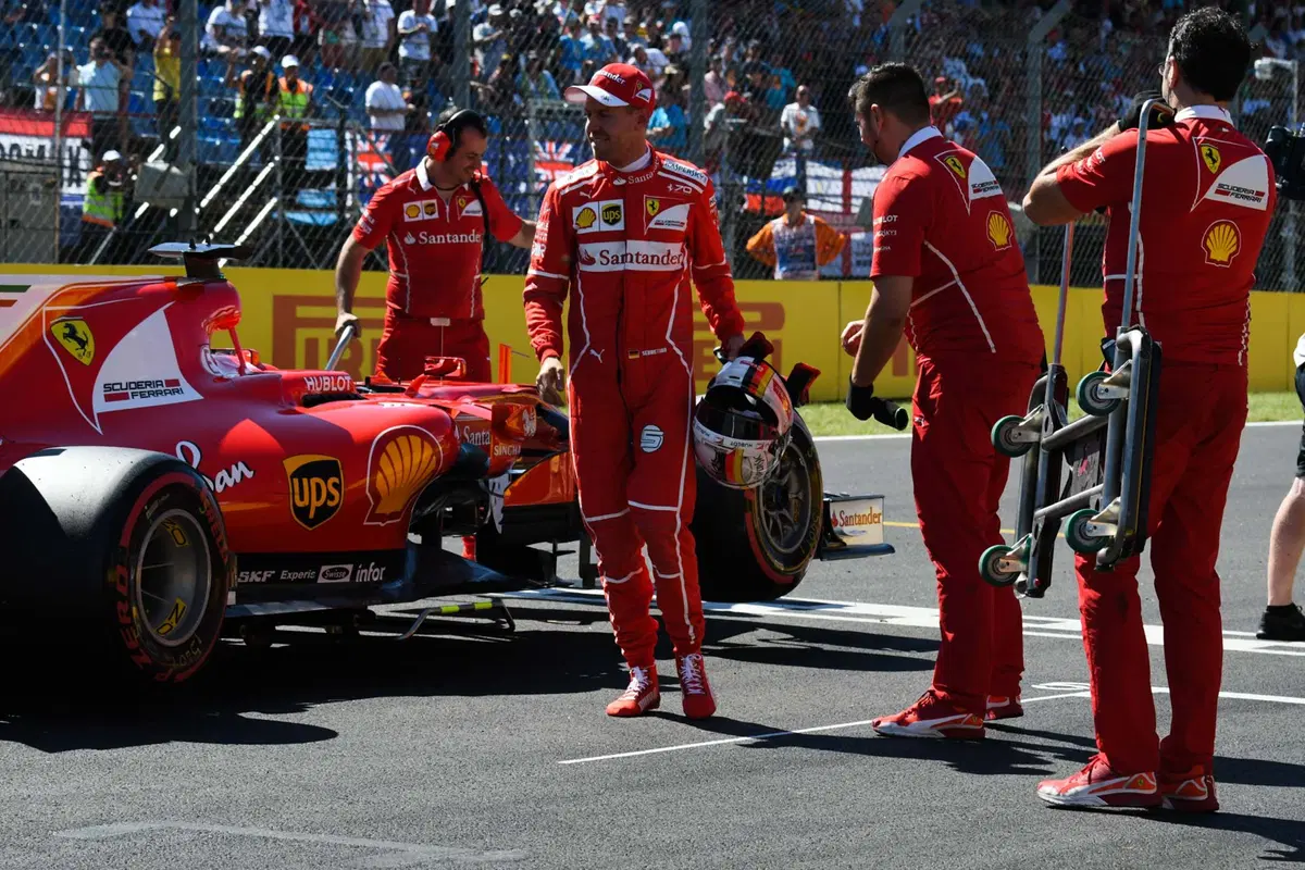 F1, GP Ungheria 2017: pole per Vettel. Secondo Raikkonen (30)