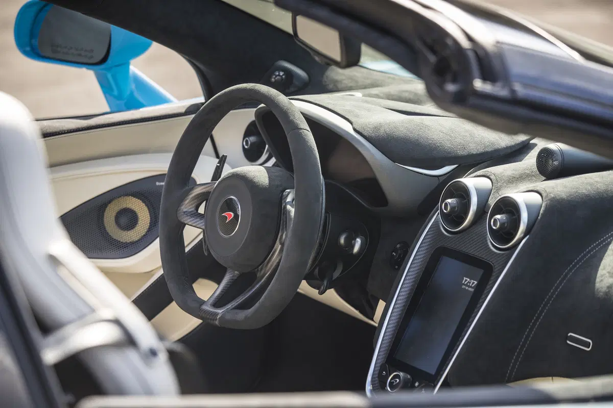 McLaren 570S Spider, la cabrio senza compromessi [Video primo test] (4)