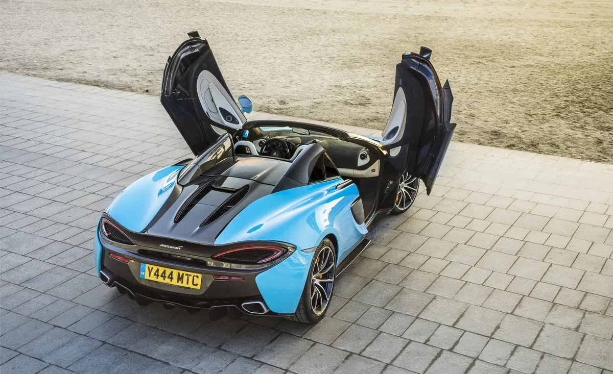 McLaren 570S Spider, la cabrio senza compromessi [Video primo test] (22)