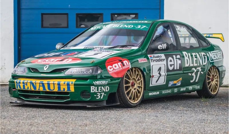 Renault Laguna BTCC, quella mai venduta di Jason Plato [Video]