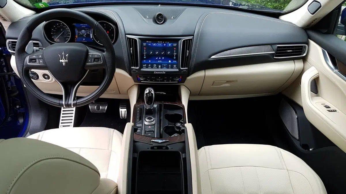 Maserati Levante (20)