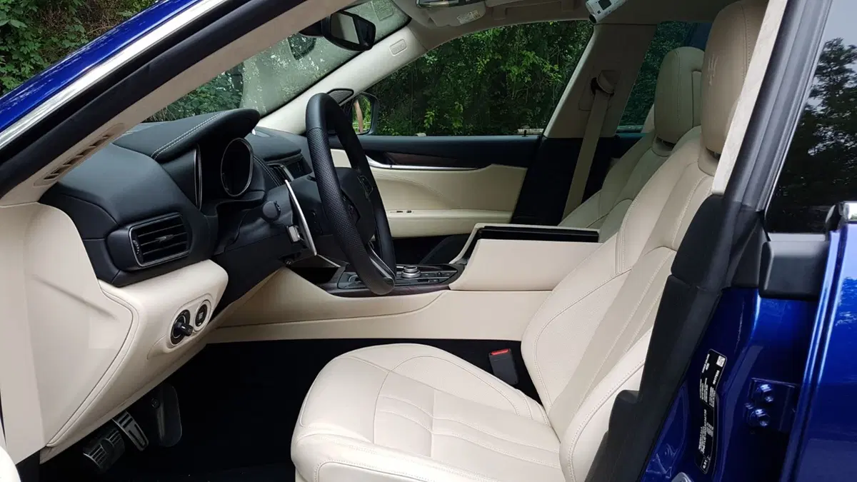 Maserati Levante (14)