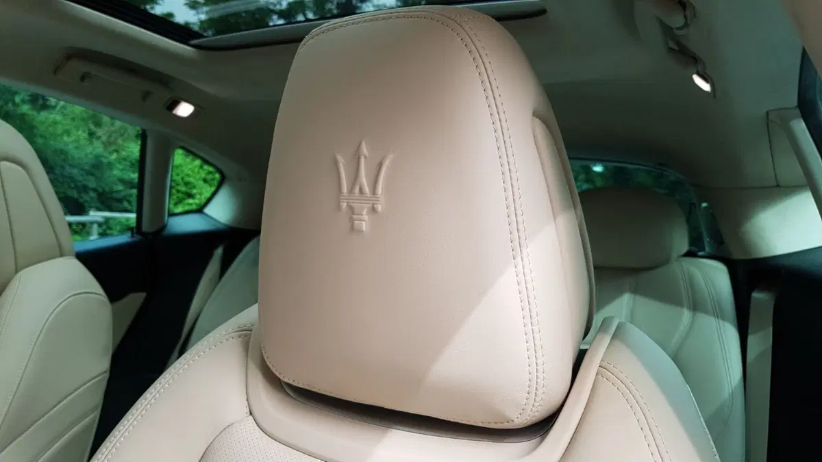 Maserati Levante (18)