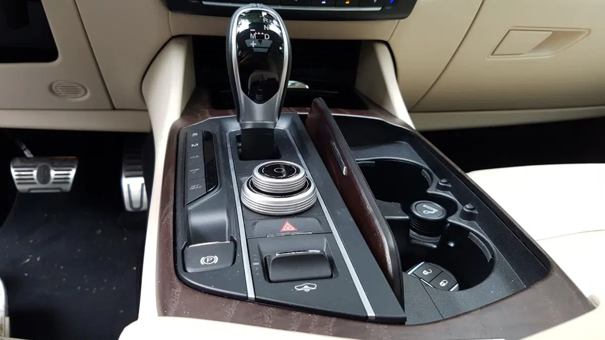 Maserati Levante (24)