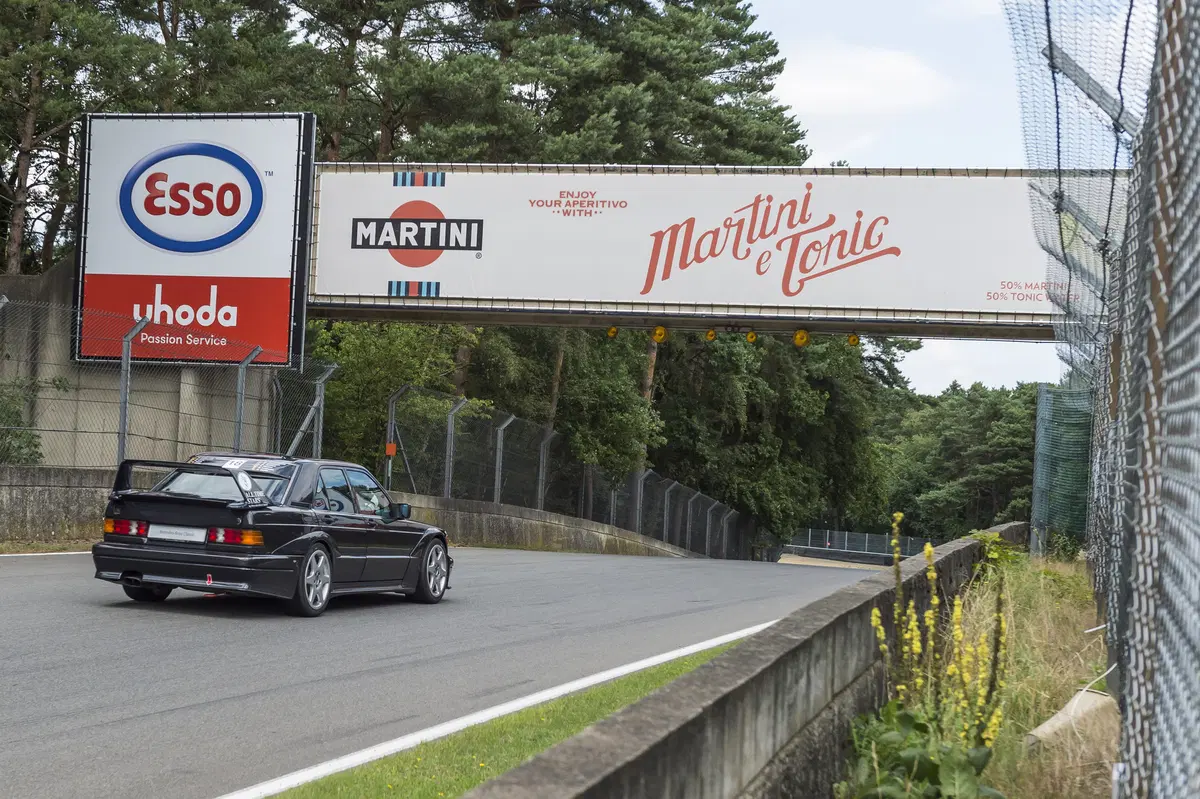 Mercedes 190E 2.5-16 EVOLUTION II, leggendaria [Video Prova in pista] (5)