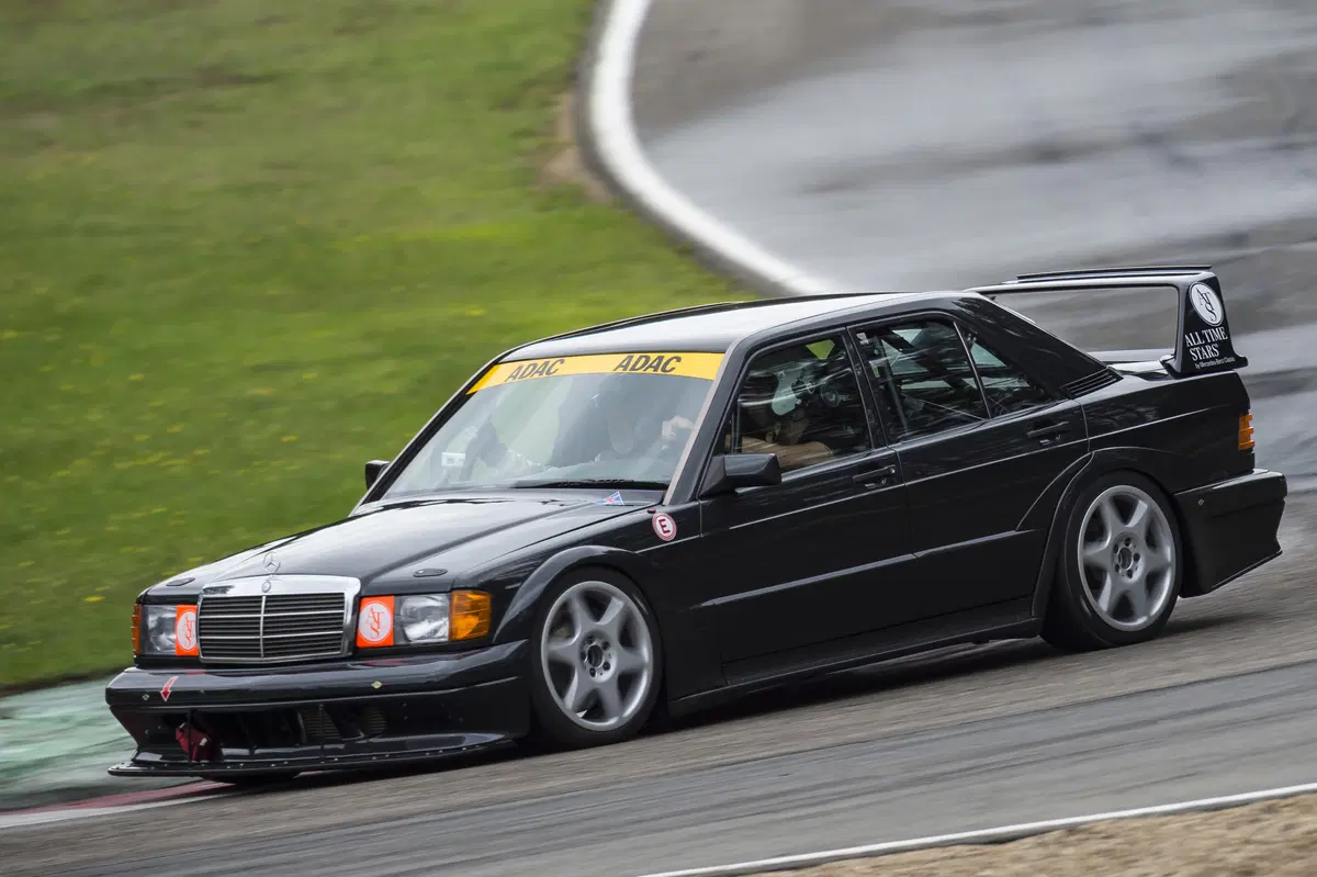 Mercedes 190E 2.5-16 EVOLUTION II, leggendaria [Video Prova in pista] (15)