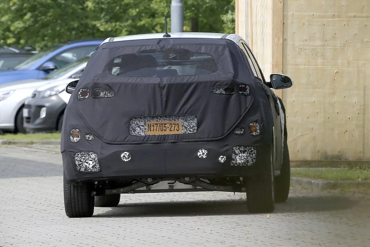 Nuova Hyundai Kona, anche elettrica? (7)