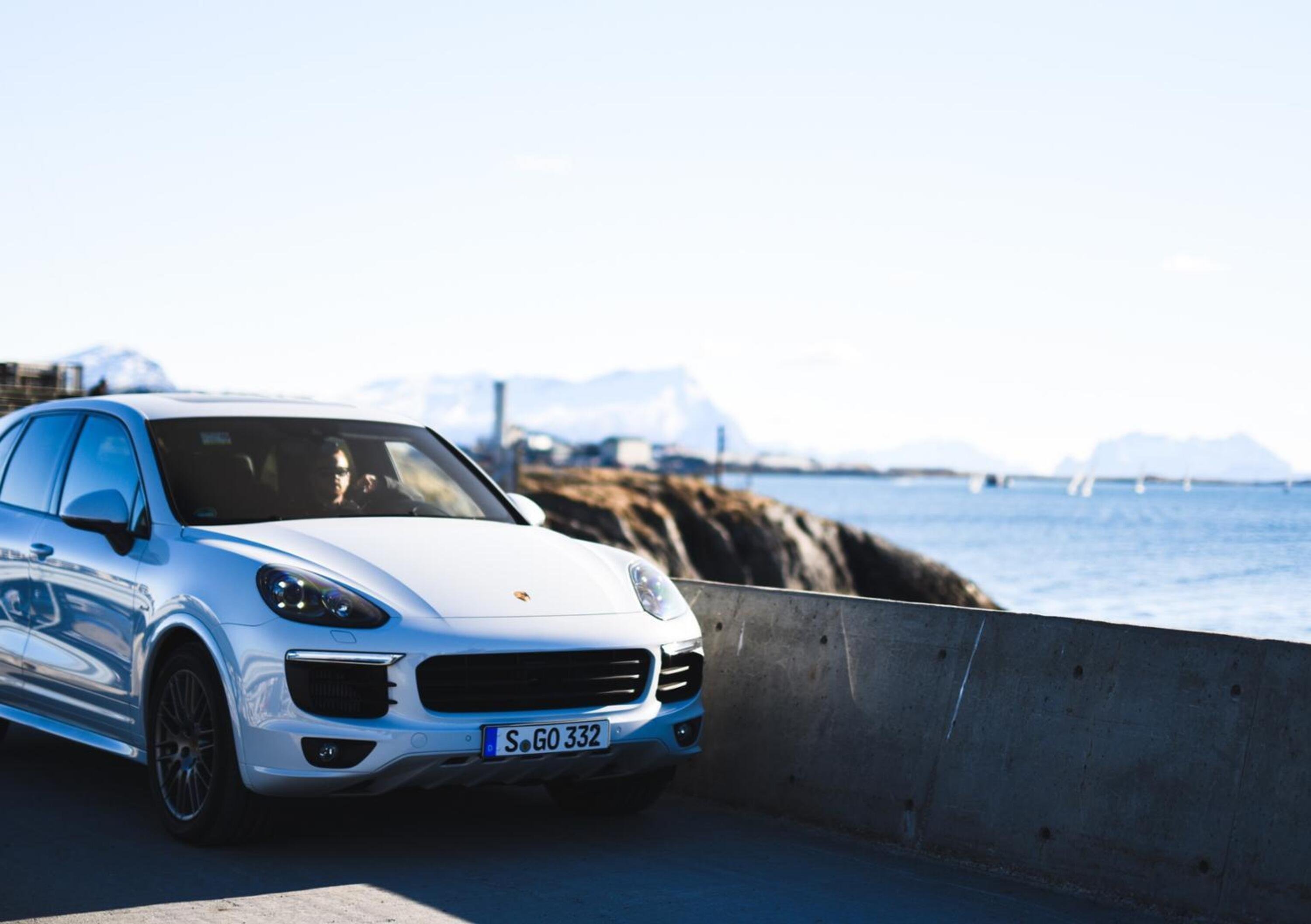 In Svizzera si fermano le immatricolazioni Porsche Cayenne diesel