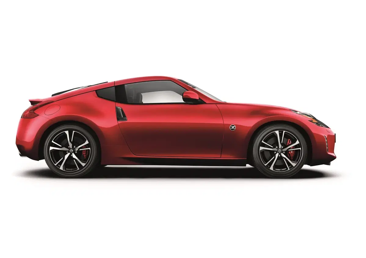 Nissan 370 Z, ecco il MY 2018 (3)