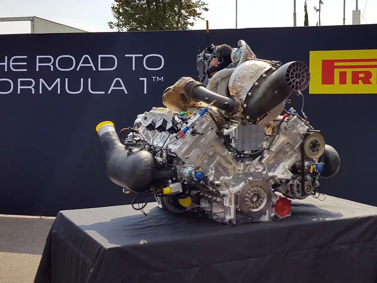 La nuova F2: dal 2018 molto più vicina alla F1 (9)
