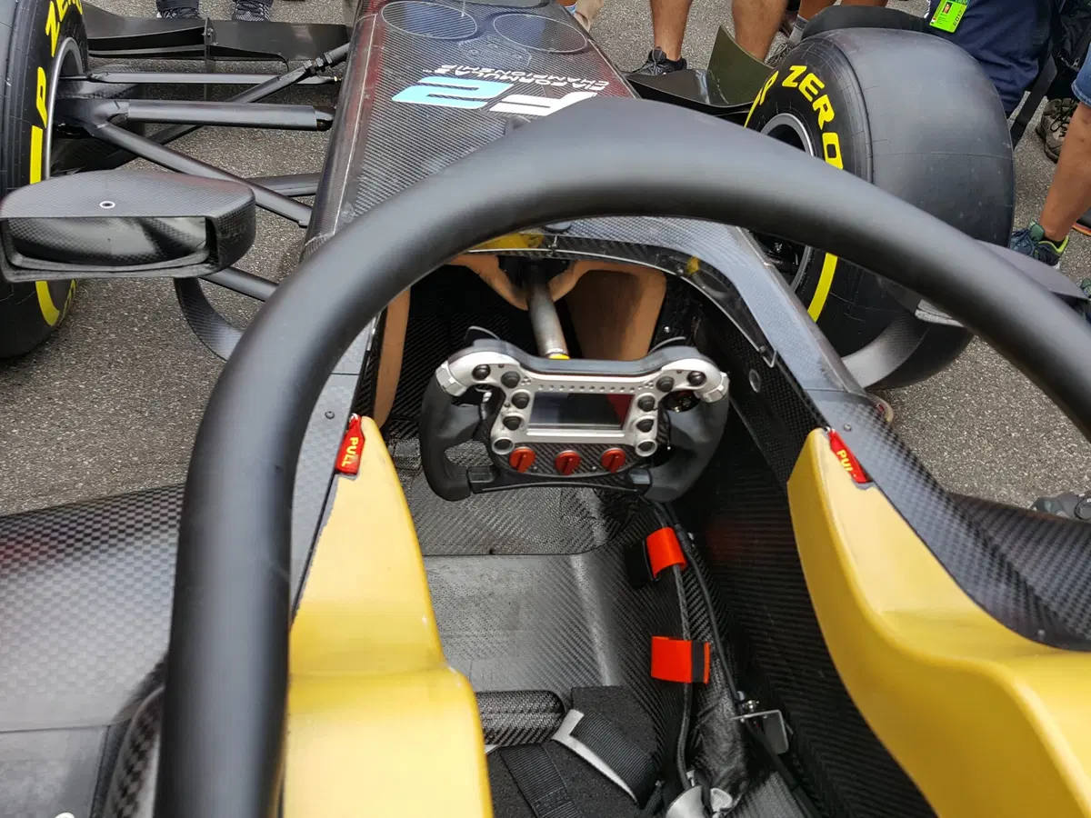La nuova F2: dal 2018 molto più vicina alla F1 (10)