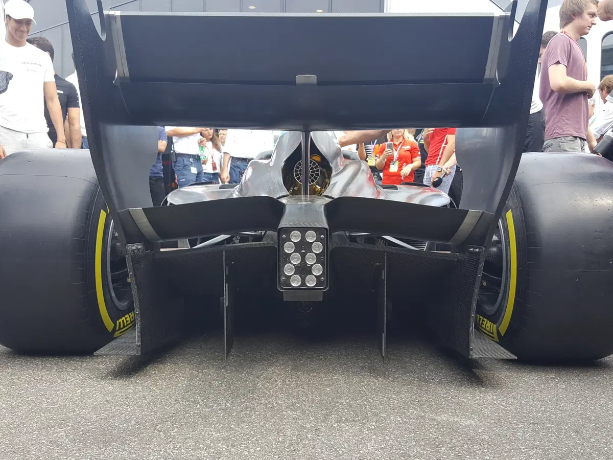 La nuova F2: dal 2018 molto più vicina alla F1 (4)