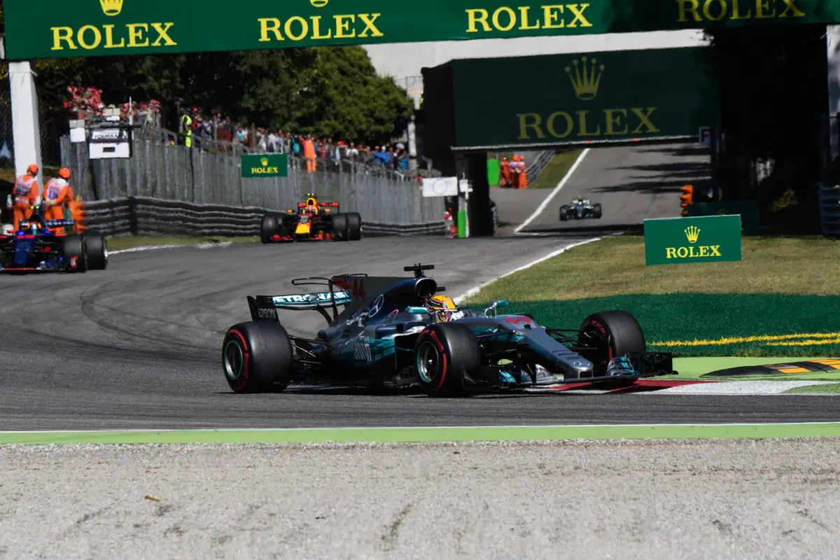 F1, GP Italia 2017: Hamilton, vittoria a Monza sognando la Rossa? (12)