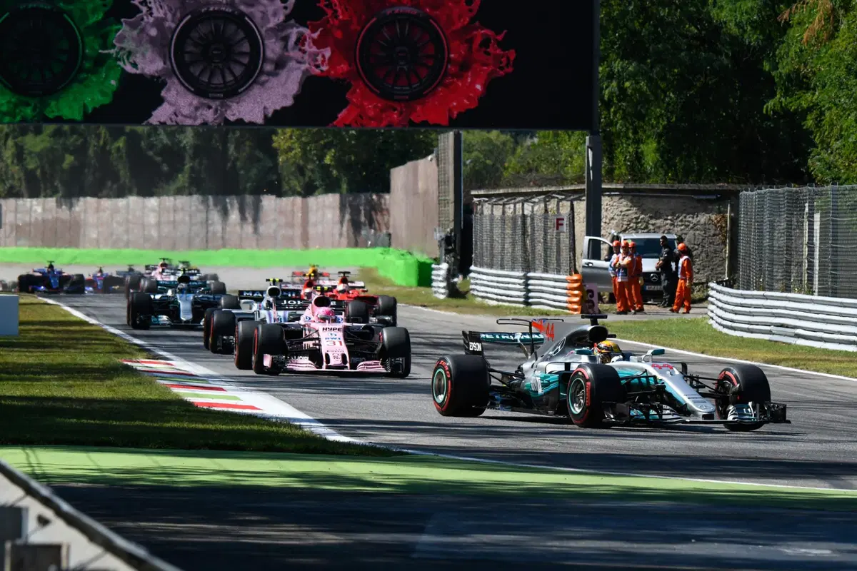F1, GP Italia 2017: Hamilton, vittoria a Monza sognando la Rossa? (48)