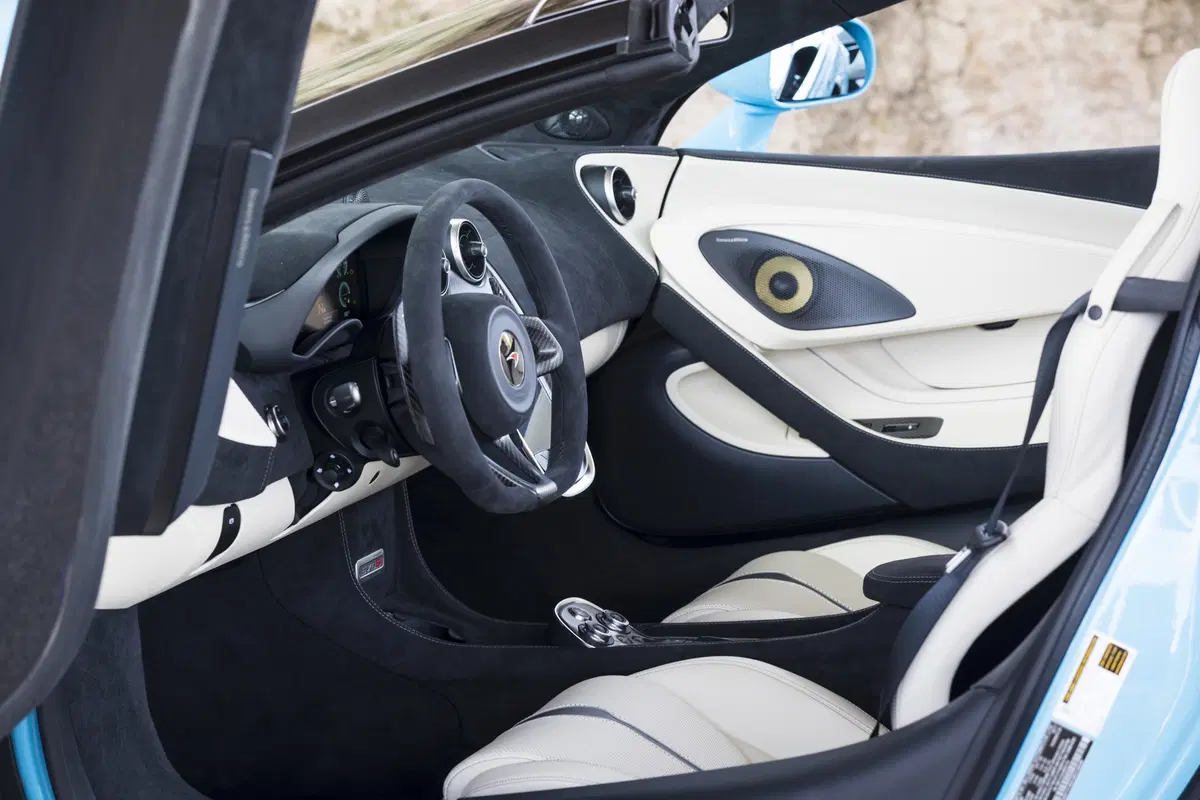 McLaren 570S Cabrio (2017-22) (14)