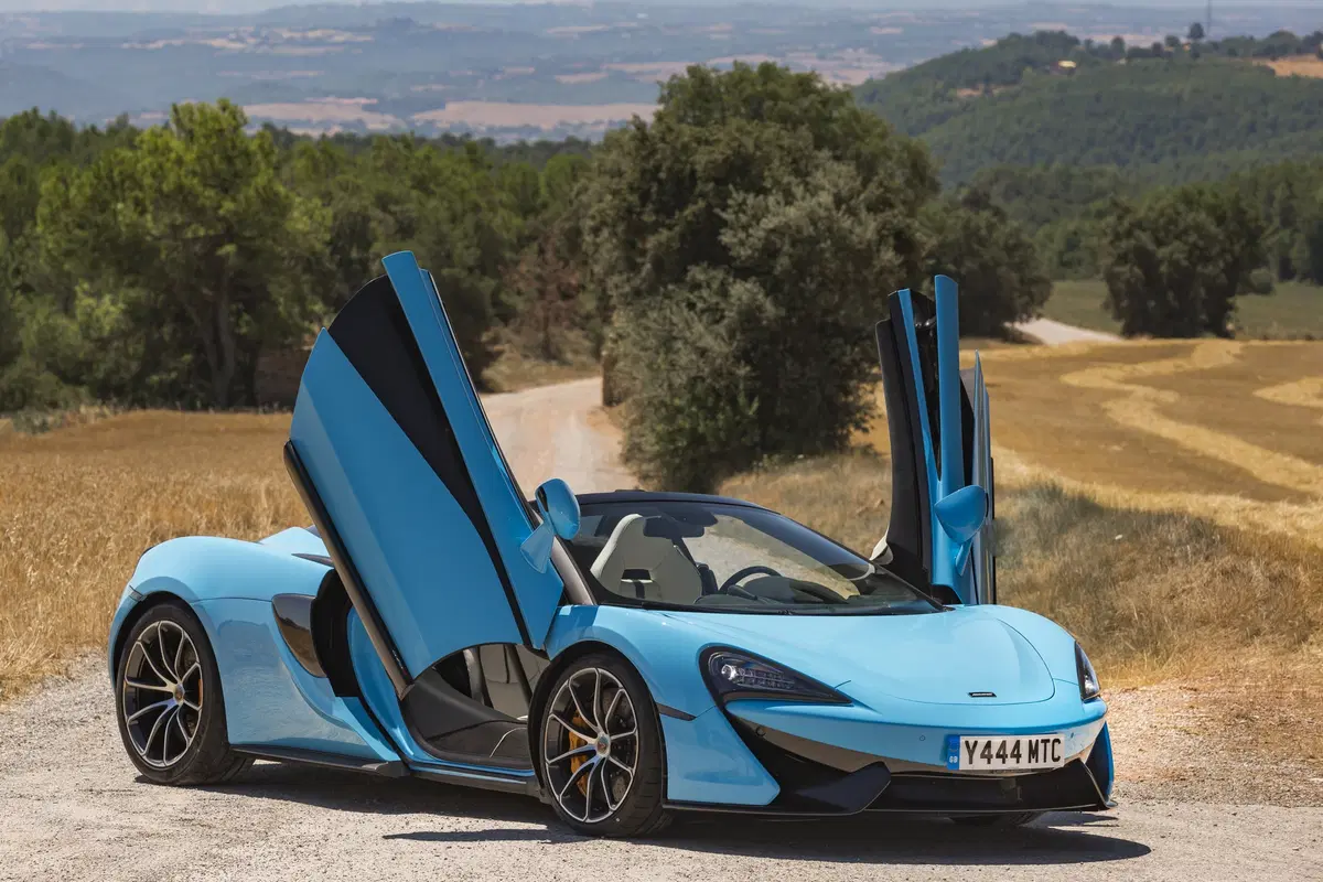 McLaren 570S Cabrio (2017-22) (10)