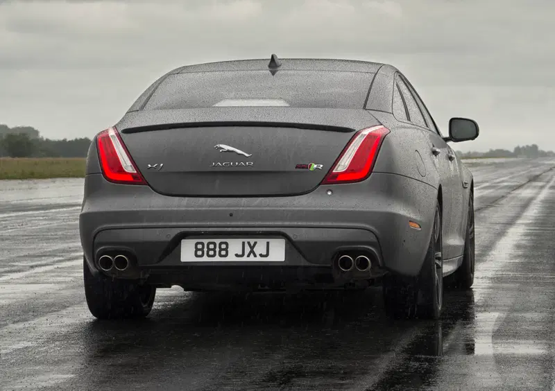 Jaguar XJR575 (2017-18) (5)