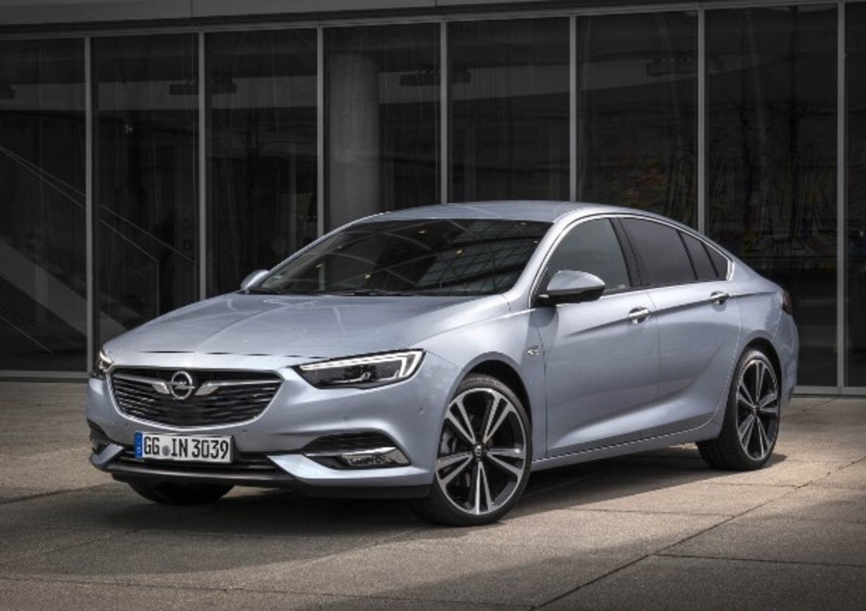 Opel Insignia, nuovo turbo diesel da 210 CV 