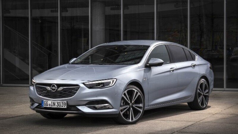 Opel Insignia, nuovo turbo diesel da 210 CV 
