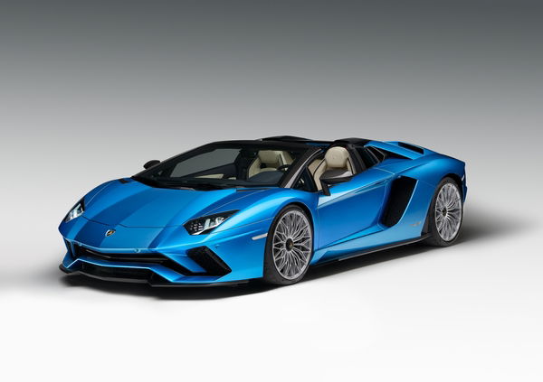 Lamborghini Aventador S Roadster, debutto a Francoforte [Video]