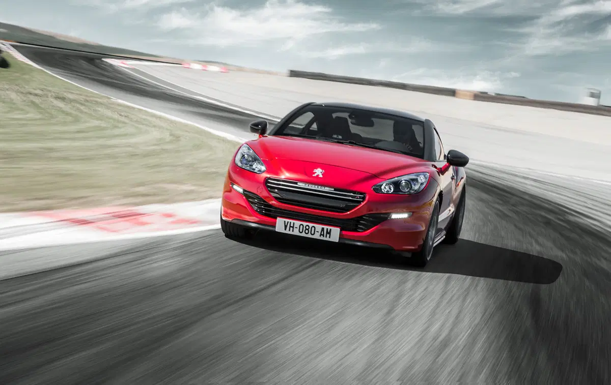 Quale Peugeot, Confronto: 308 GTi by PS Vs RCZ R (7)