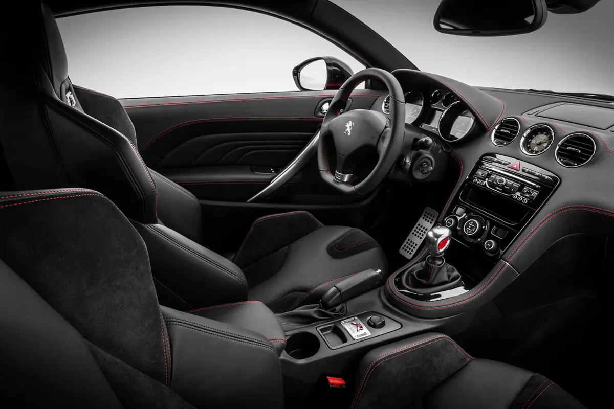 Quale Peugeot, Confronto: 308 GTi by PS Vs RCZ R (3)
