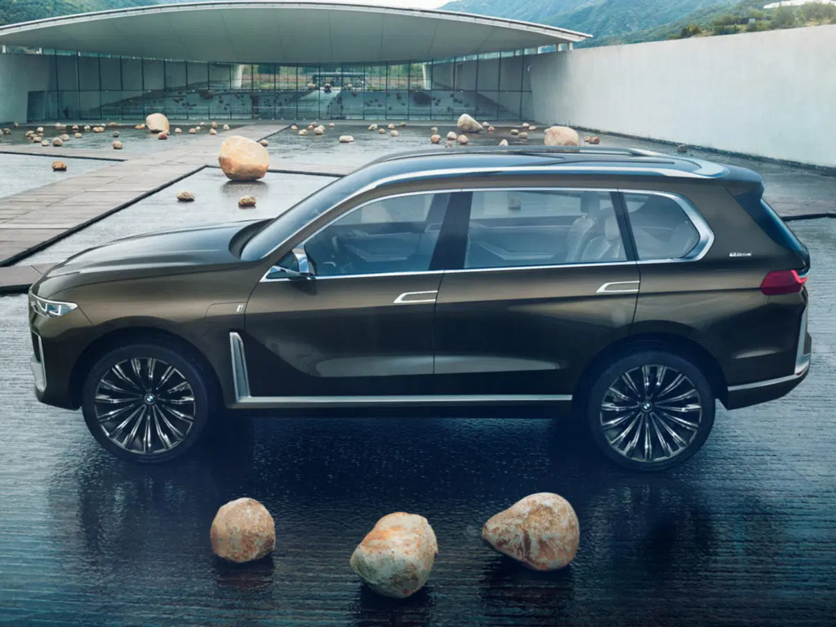 BMW X7, Concept a Francoforte?  (2)