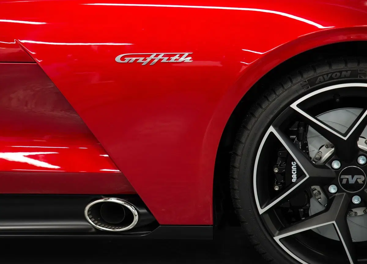 TVR torna a splendere con la Griffith (2)