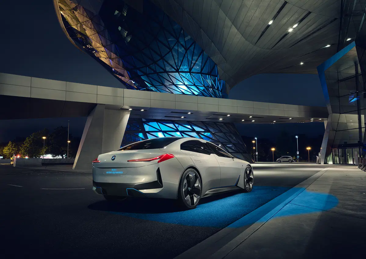 BMW i Vision Dynamics al Salone di Francoforte 2017 (9)