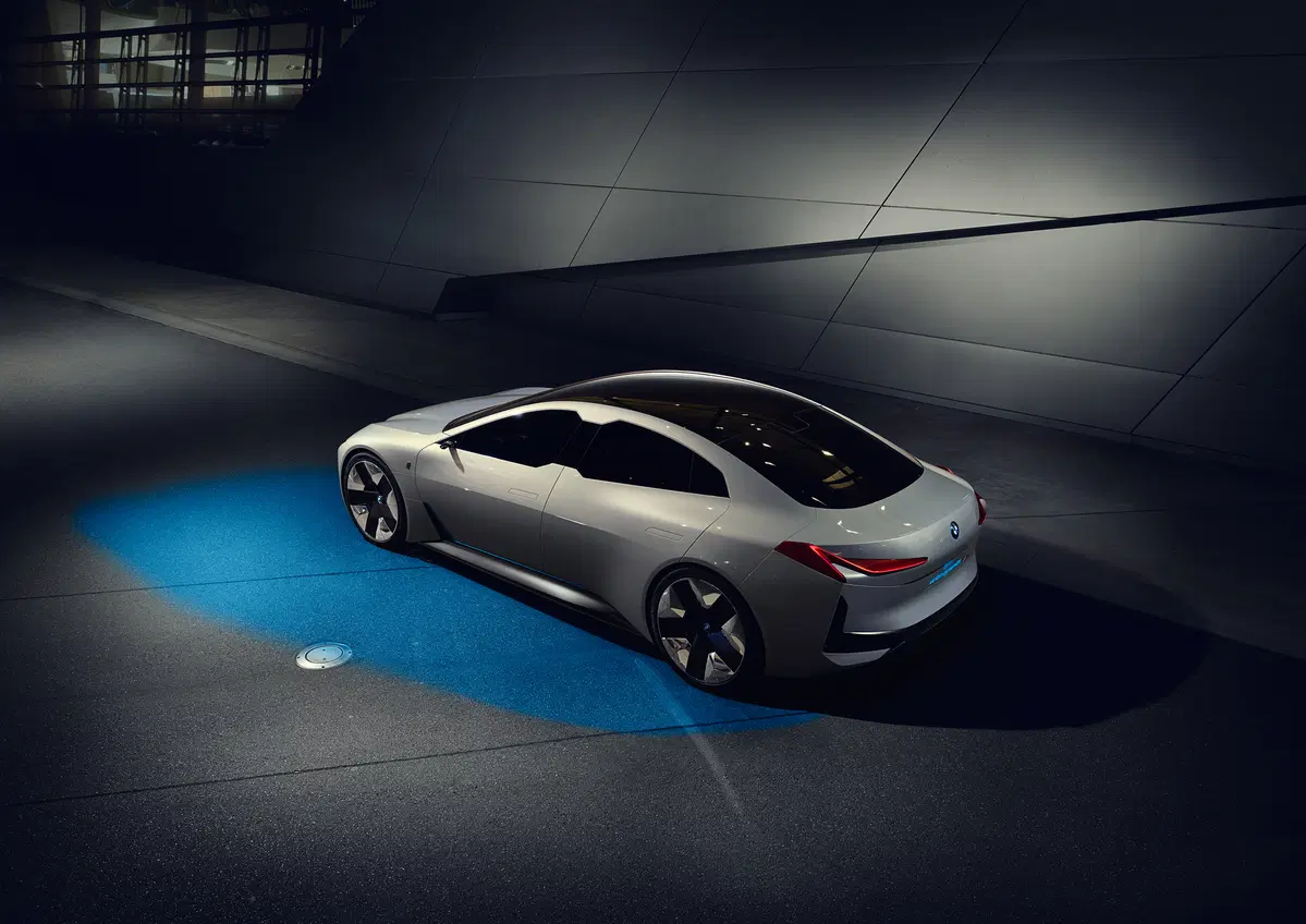 BMW i Vision Dynamics al Salone di Francoforte 2017 (10)