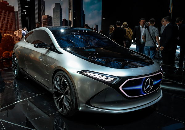 Mercedes EQ A concept, il futuro al Salone di Francoforte 2017 [Video]