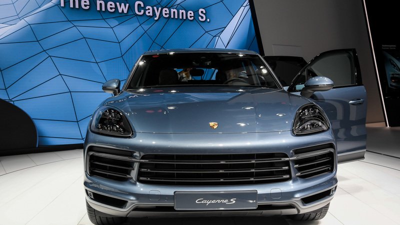 Porsche Cayenne, ecco la terza generazione [Video]