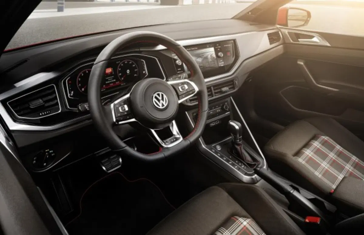 Volkswagen Polo GTI al Salone di Francoforte 2017 (5)