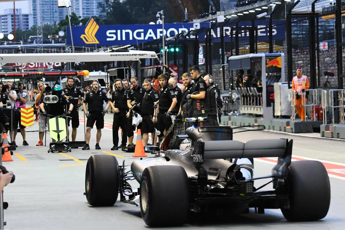 F1, GP Singapore 2017: pole per Vettel (9)