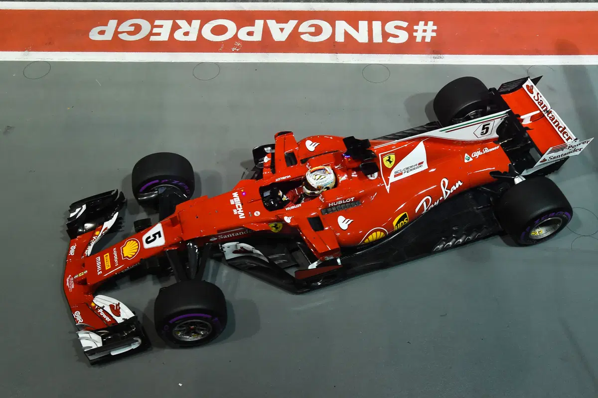 F1, GP Singapore 2017: pole per Vettel (2)