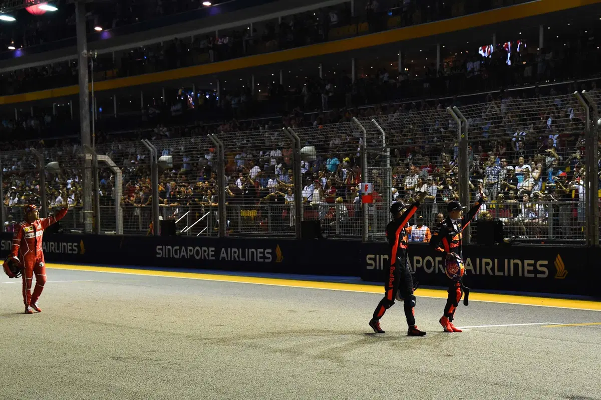 F1, GP Singapore 2017: pole per Vettel (4)