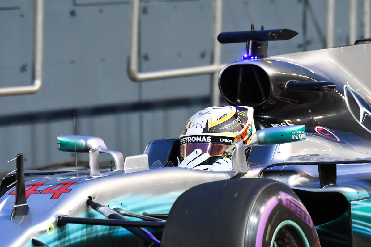 F1, GP Singapore 2017: pole per Vettel (10)
