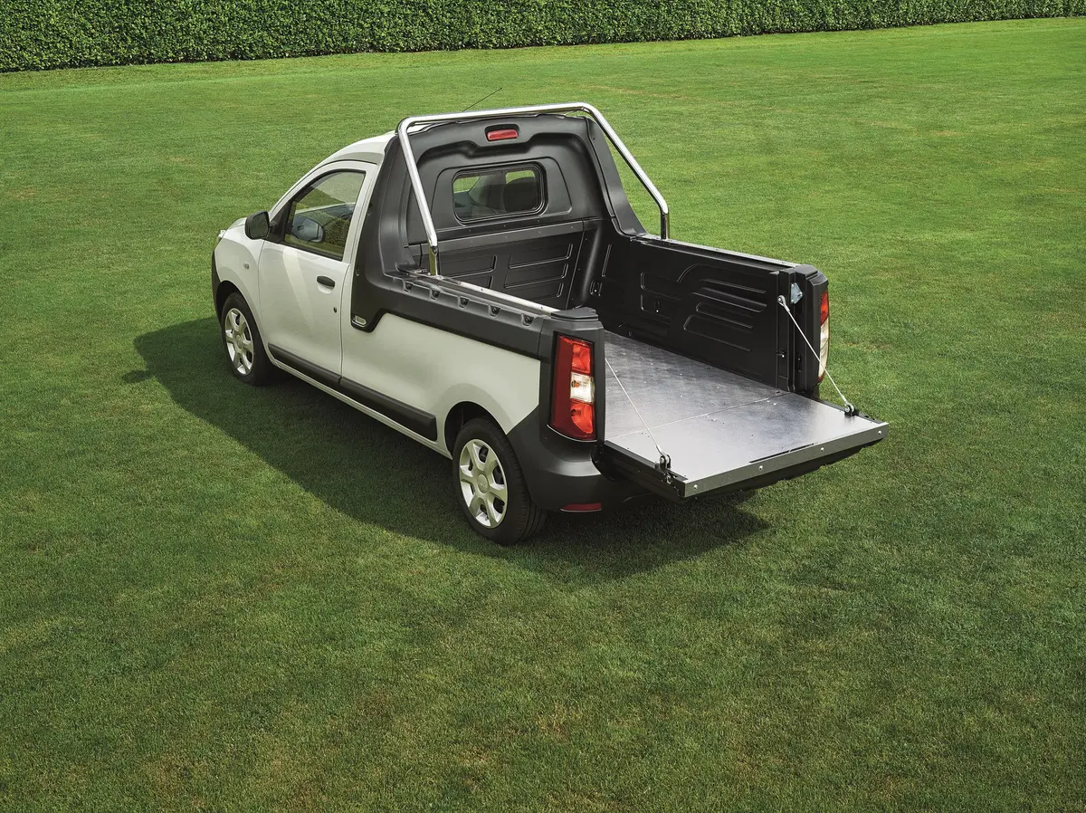 Nuovo Dacia Dokker Pick-Up: debutto alla Fisherman Strongmanrun (21)