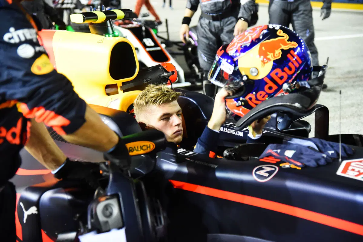 F1, GP Singapore 2017: vince Hamilton (14)