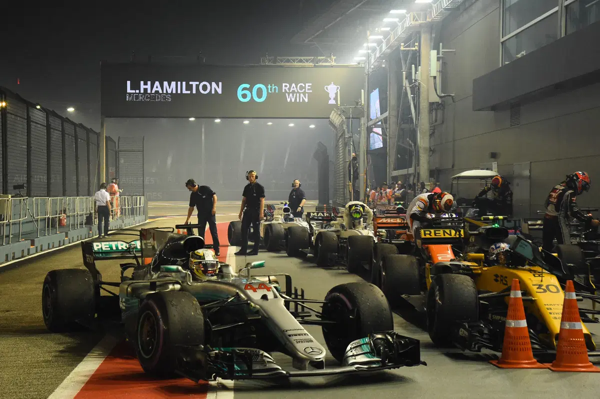 F1, GP Singapore 2017: vince Hamilton (21)
