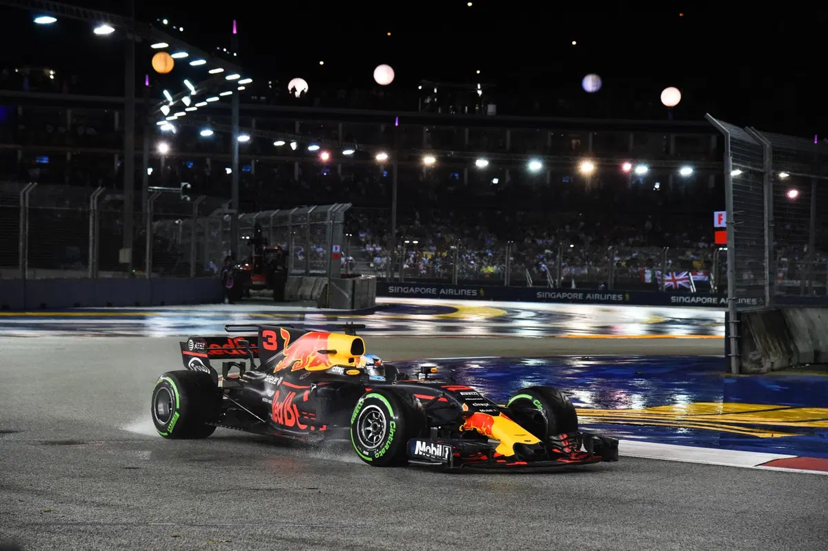 F1, GP Singapore 2017: vince Hamilton (23)