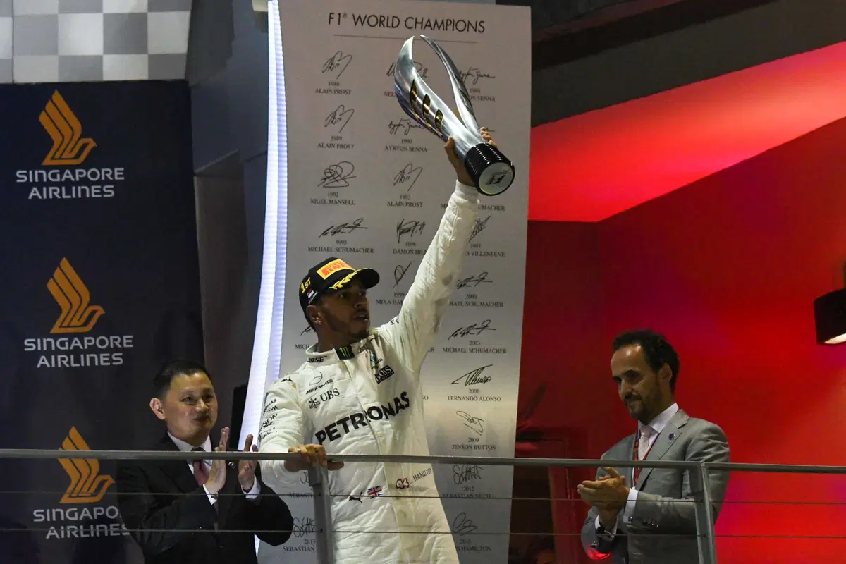 F1, GP Singapore 2017: vince Hamilton (56)