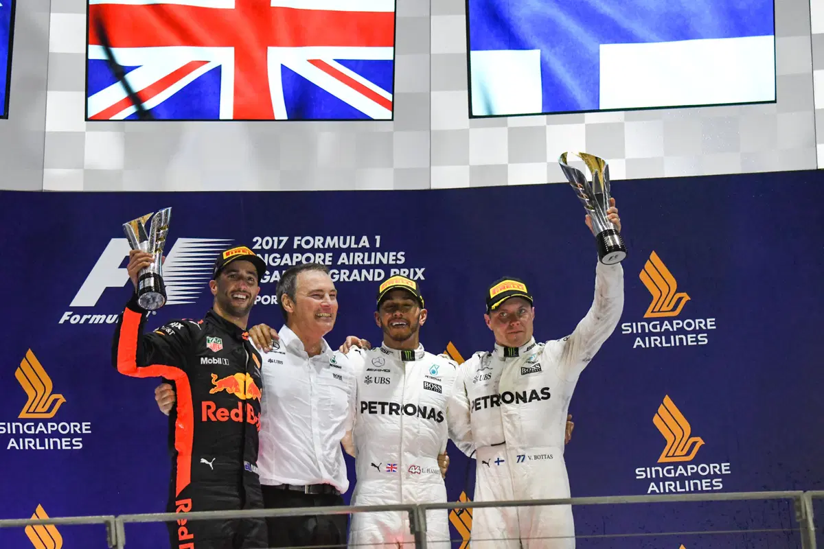 F1, GP Singapore 2017: vince Hamilton (63)