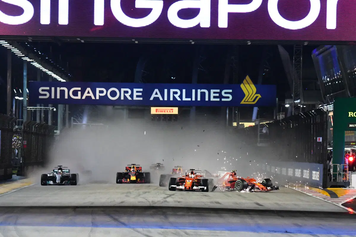 F1, GP Singapore 2017: vince Hamilton (36)