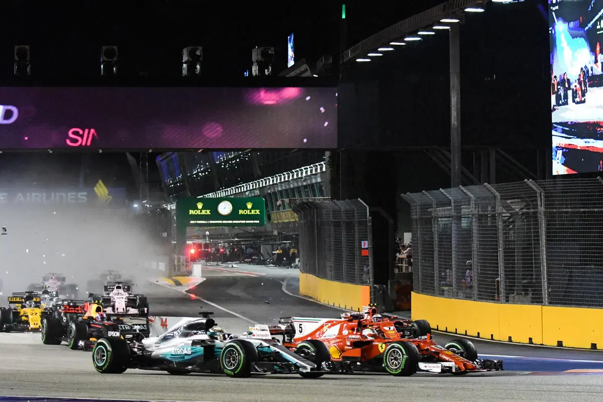 F1, GP Singapore 2017: vince Hamilton (43)