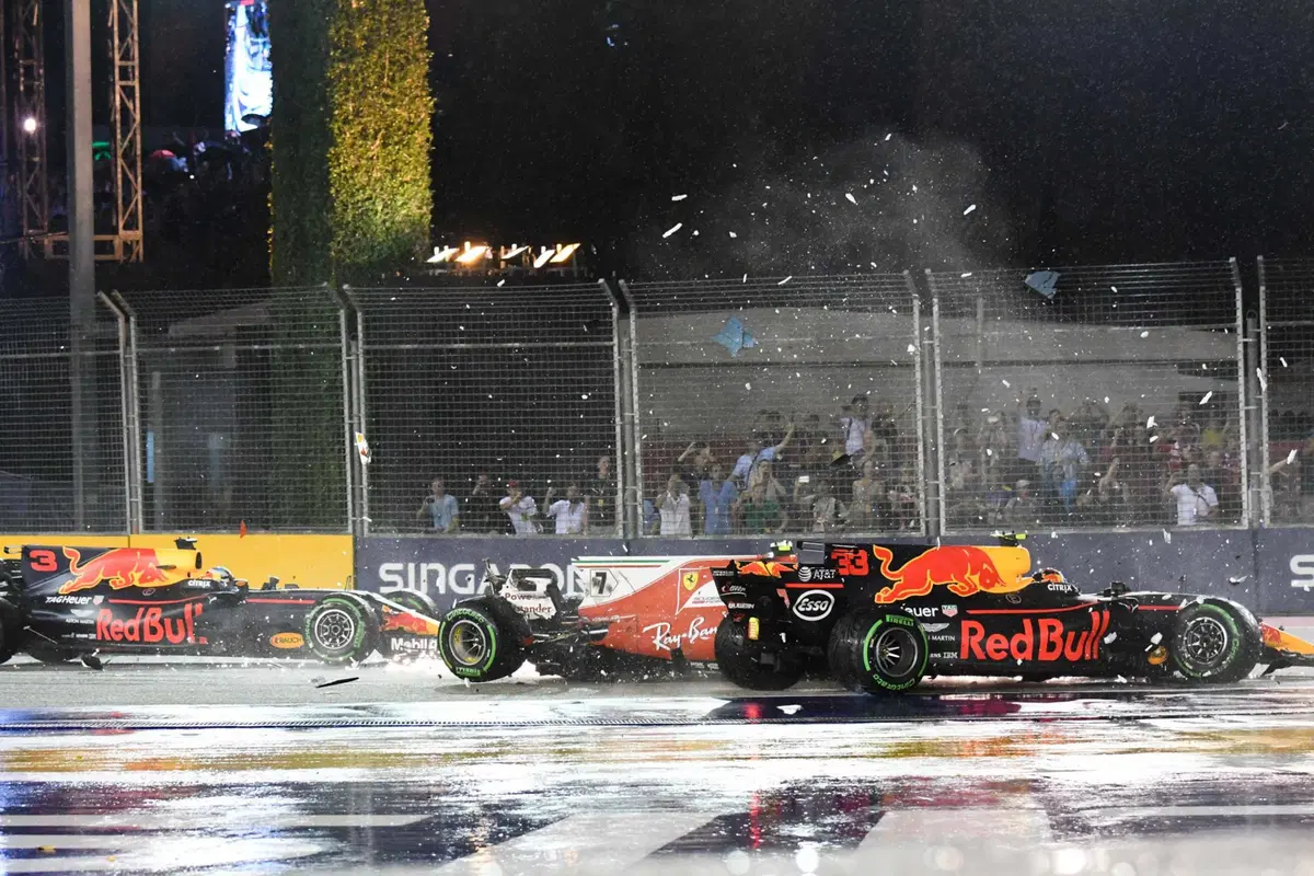 F1, GP Singapore 2017: vince Hamilton (50)