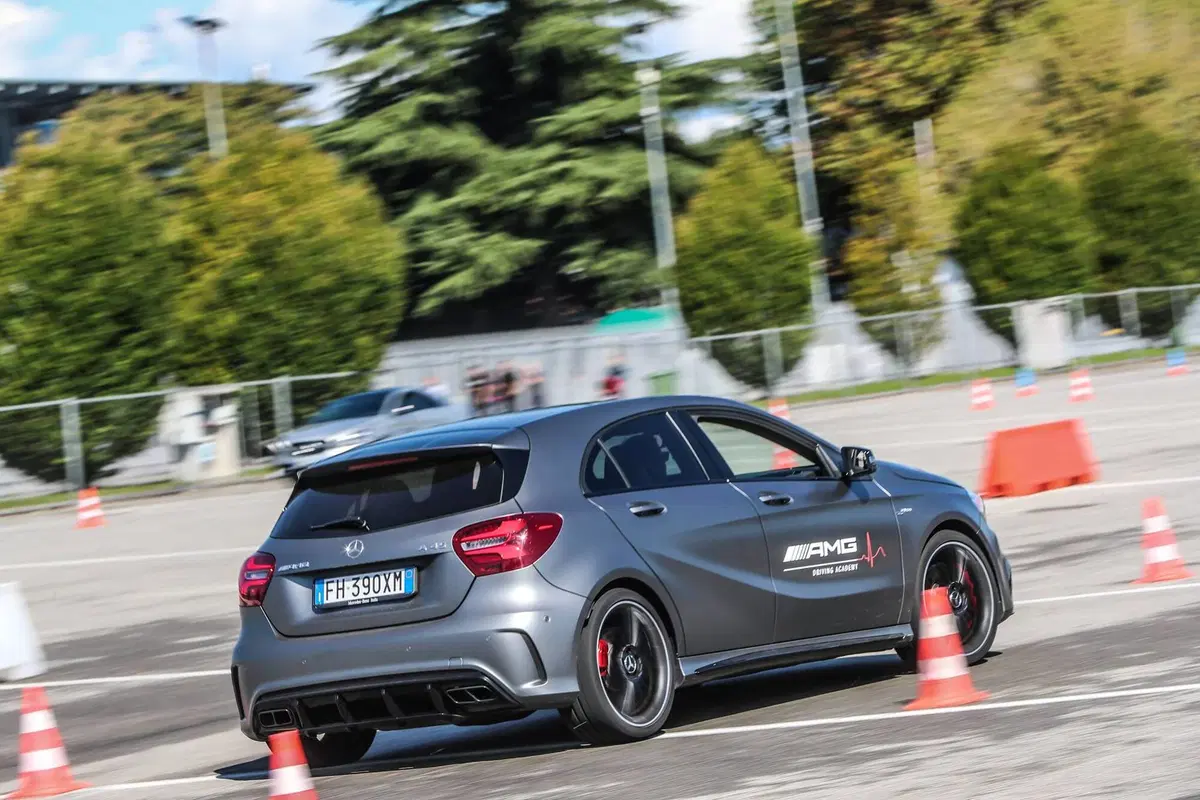 Performance Day Anniversary 50: AMG in pista Monza, per tutti (22)