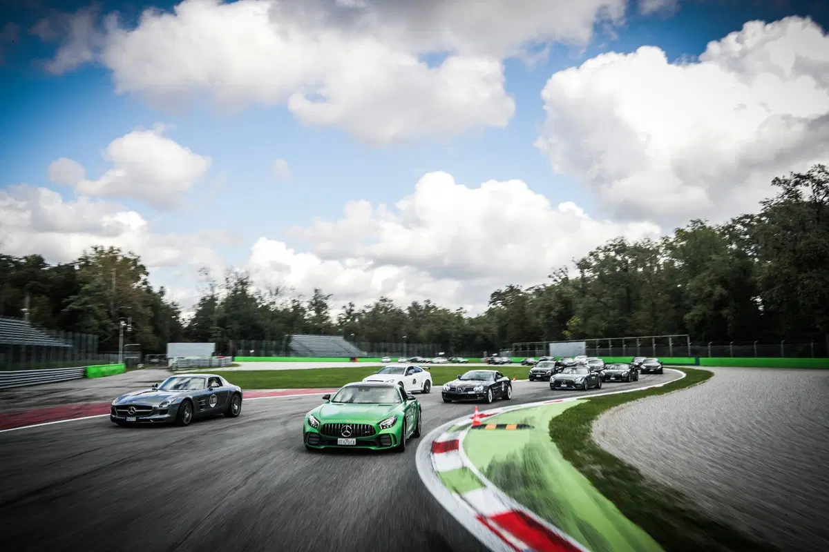 Performance Day Anniversary 50: AMG festeggia in pista a Monza (17)