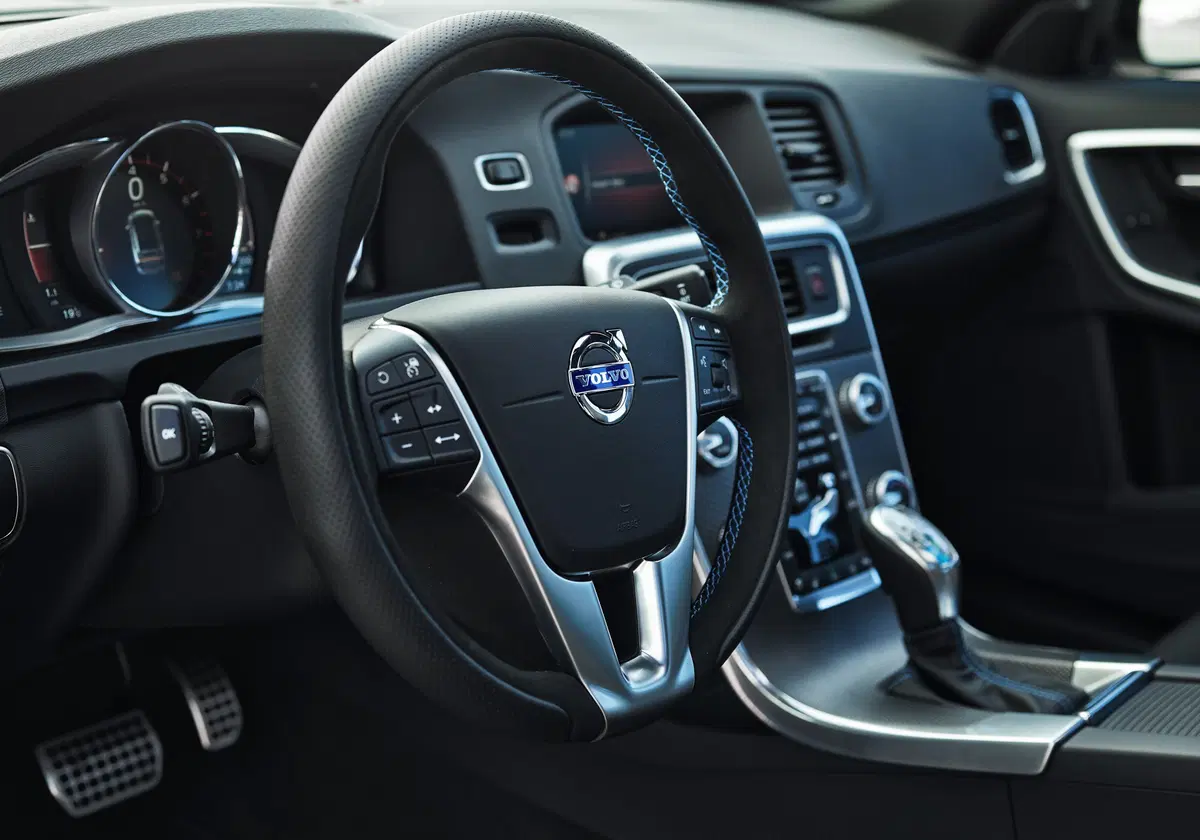 Volvo S60 e V60 Polestar, le scandinave dall'anima “racing” (5)